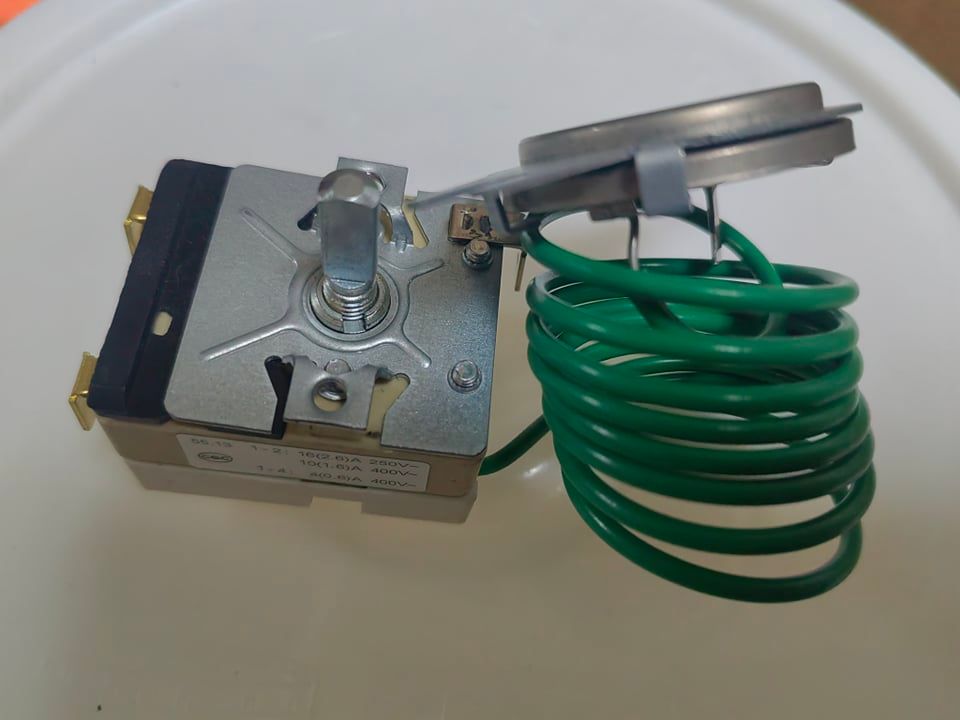 Thermostat 405892-002 (CEWH) 16A 250V 75C, disc sensor